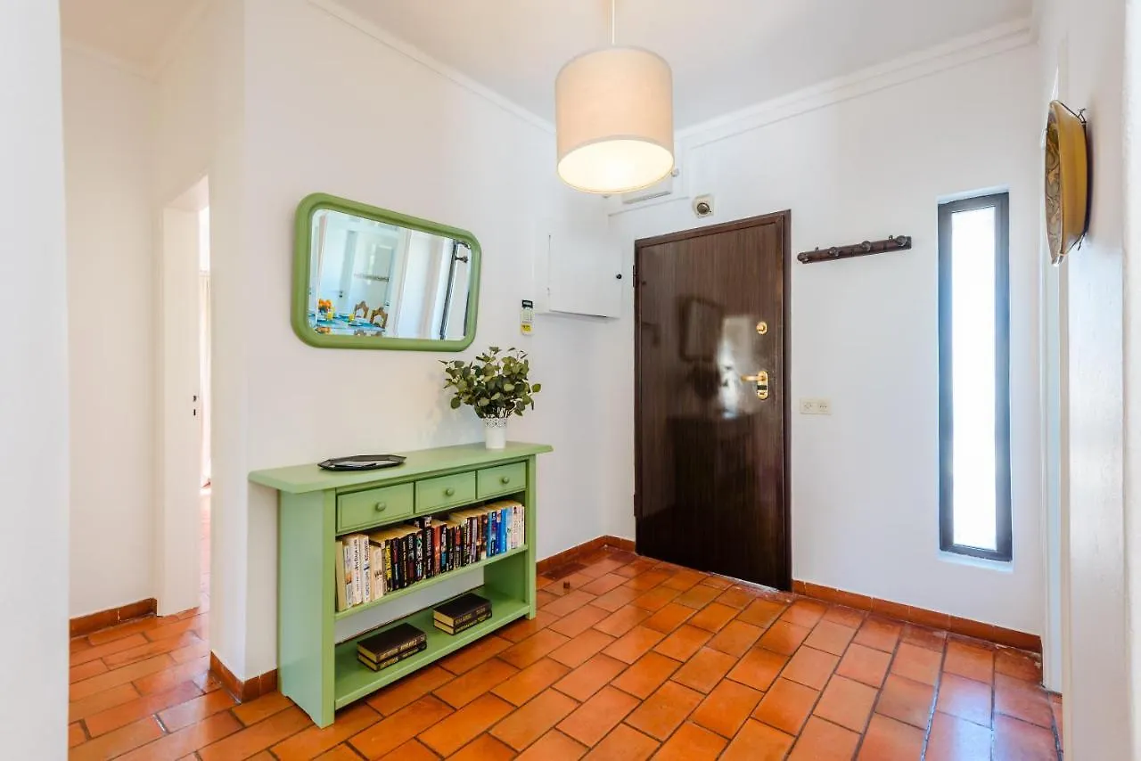 Villa Margarida - Heatable Pool & City Center Albufeira Holiday home