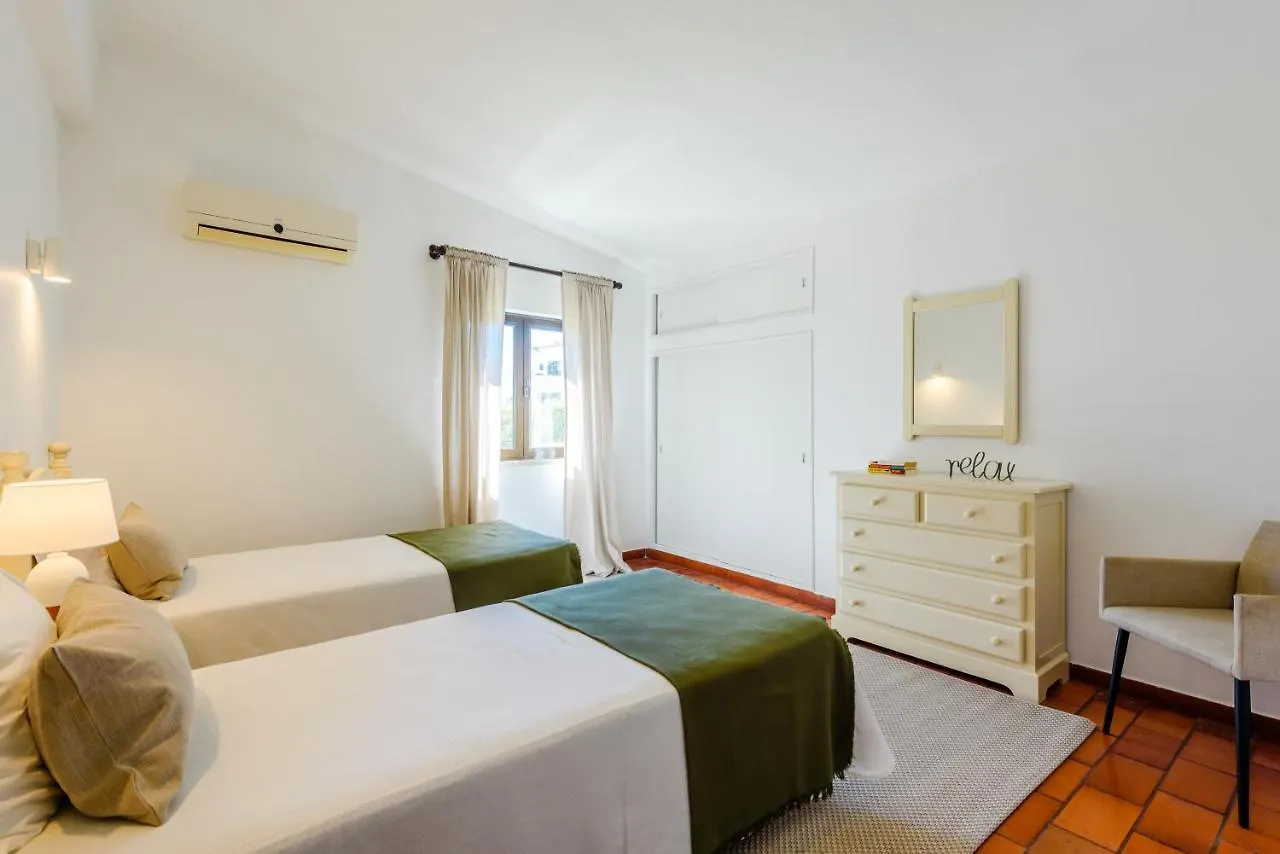 Villa Margarida - Heatable Pool & City Center Albufeira Holiday home