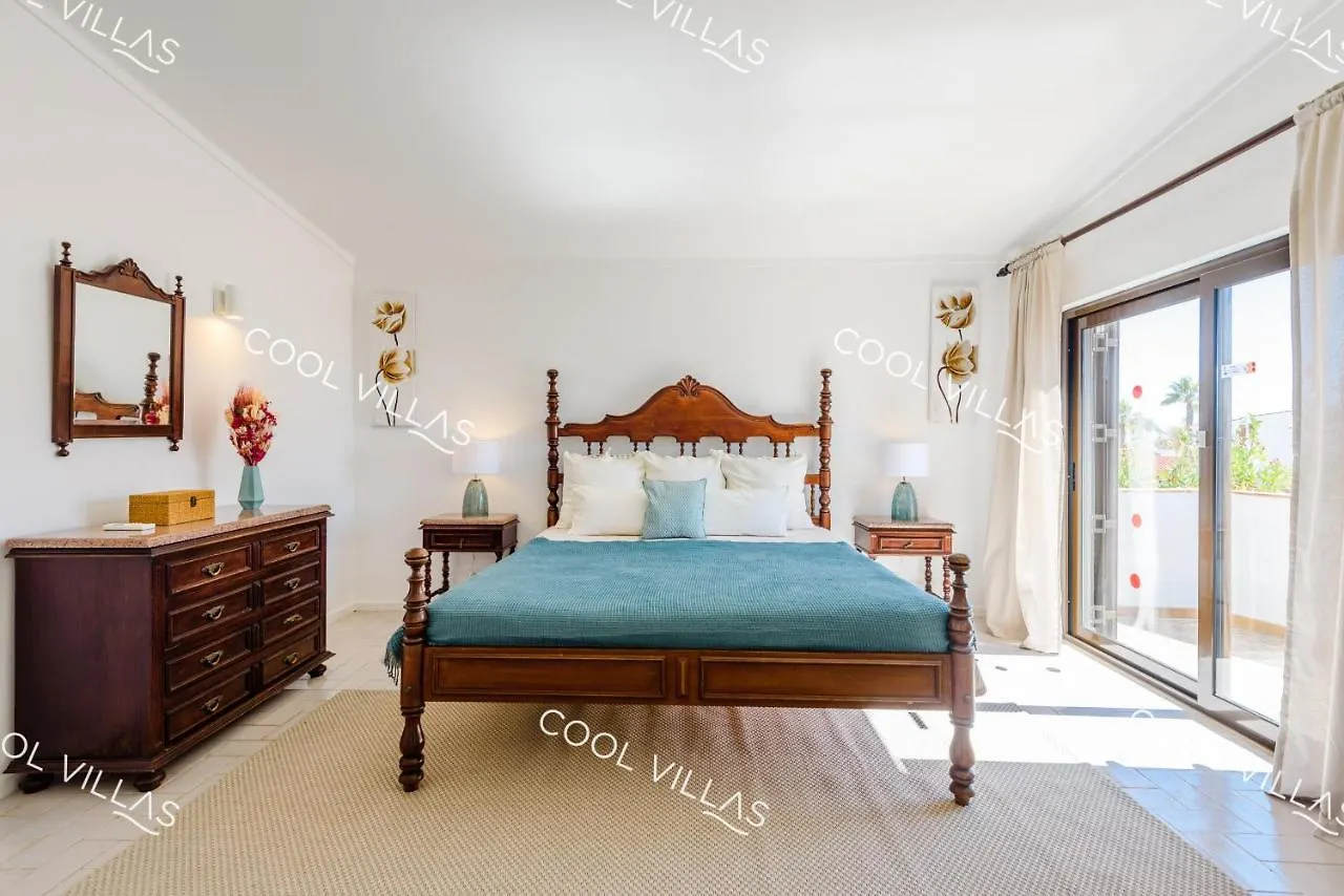 Villa Margarida - Heatable Pool & City Center Albufeira Holiday home