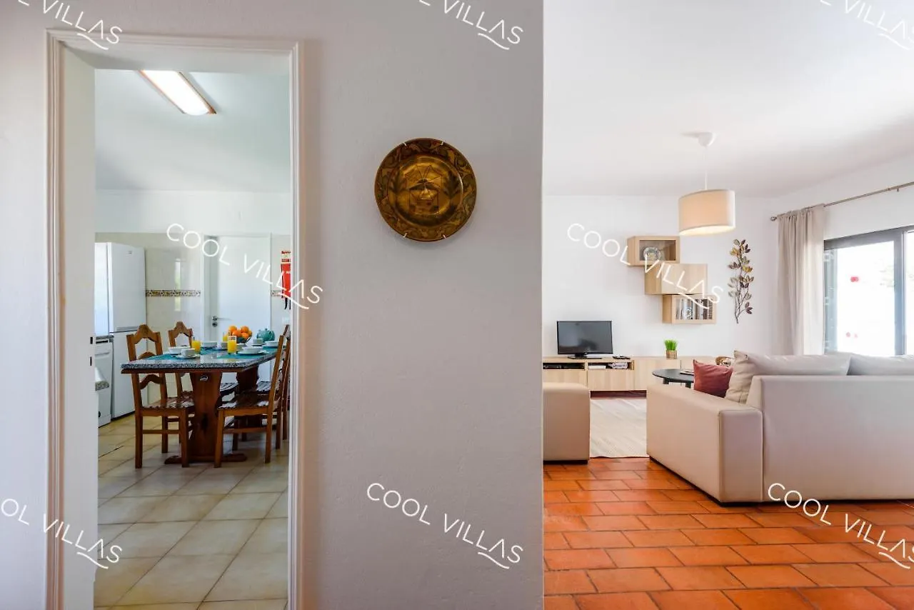 Villa Margarida - Heatable Pool & City Center Albufeira Holiday home